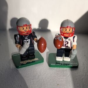 Tom Brady & Rob Gronkowski "Gronk" OYO NFL Champions Lego Minifigures